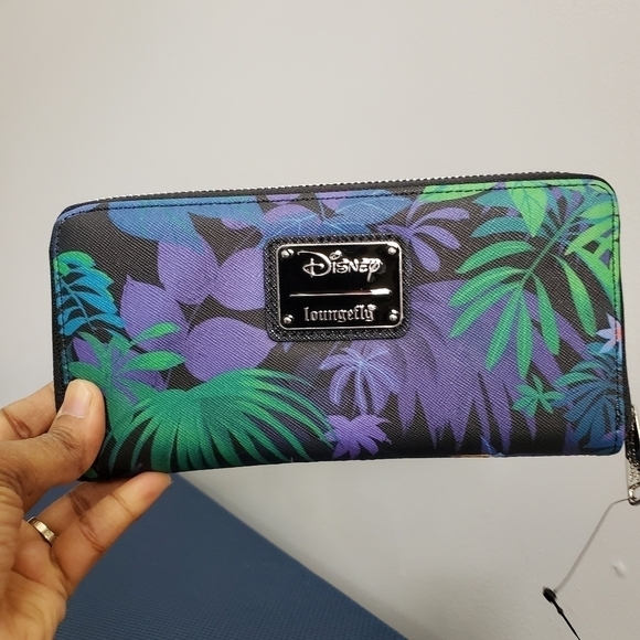 PETER pan loungefly wallet - Picture 2 of 3